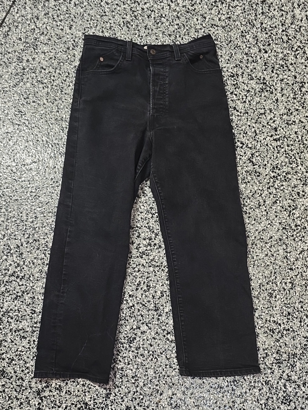 Levi's Women's Black Ankle-Length Cropped Jeans